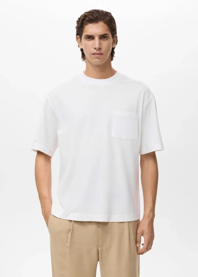 T-Shirt 100 % Baumwolle, kastenförmiger Schnitt, Tasche T-Shirt 100 % Baumwolle, kastenförmiger Schnitt, Tasche