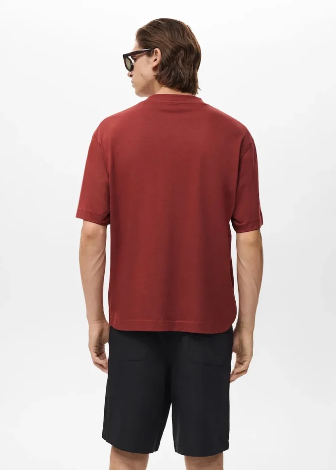 T-Shirt 100 % Baumwolle, kastenförmiger Schnitt, Tasche T-Shirt 100 % Baumwolle, kastenförmiger Schnitt, Tasche