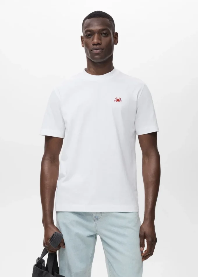 T-Shirt aus 100 % Baumwolle mit Stickerei
