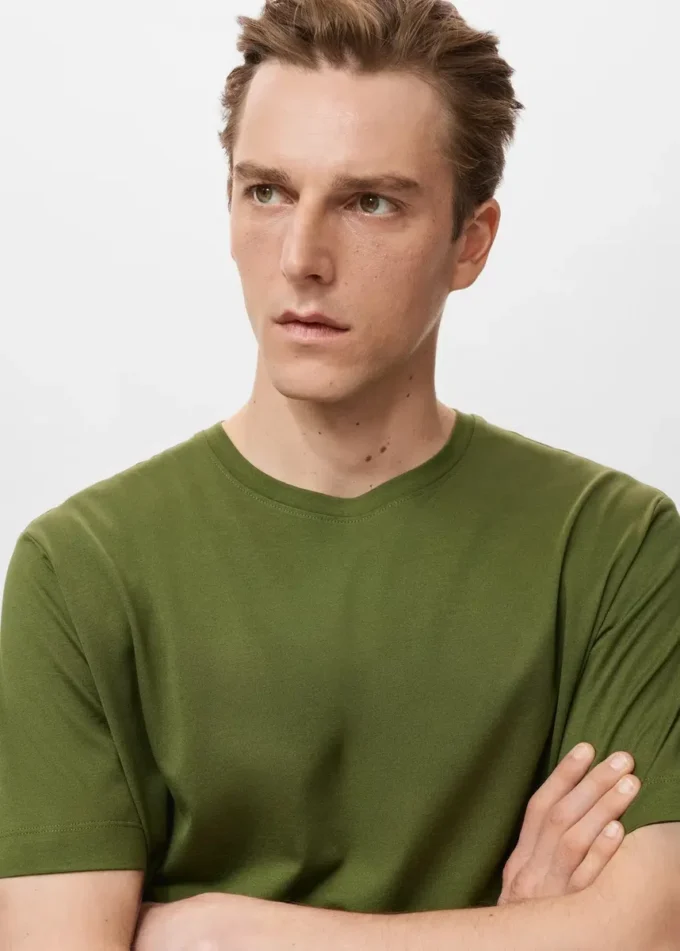 T-Shirt aus 100 % Baumwolle, reguläre Passform T-Shirt aus 100 % Baumwolle, reguläre Passform