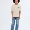 T-Shirt mit aufgedruckten Reliefbuchstaben T-Shirt mit aufgedruckten Reliefbuchstaben