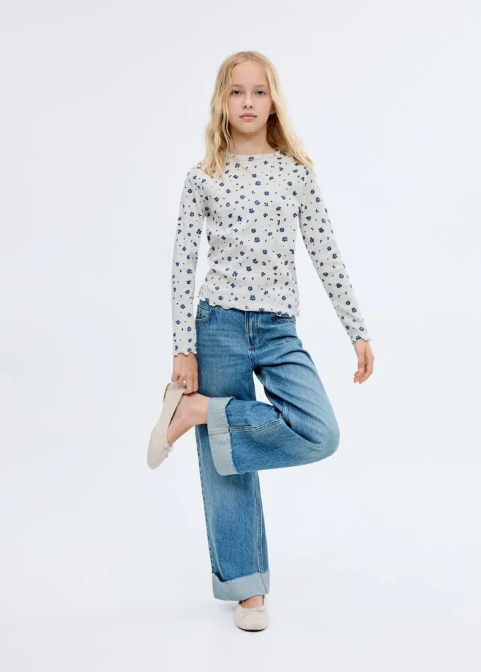 T-Shirt mit Blumenmuster T-Shirt mit Blumenmuster