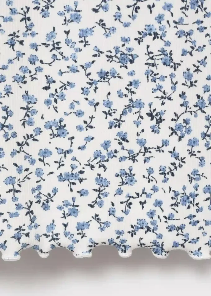 T-Shirt mit Blumenmuster T-Shirt mit Blumenmuster
