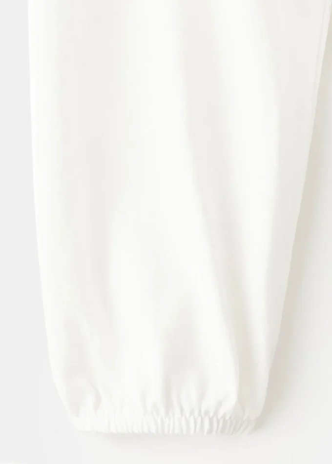 T-Shirt mit Blumenstickerei T-Shirt mit Blumenstickerei