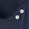 T-Shirt mit Perlmuttknöpfen T-Shirt mit Perlmuttknöpfen