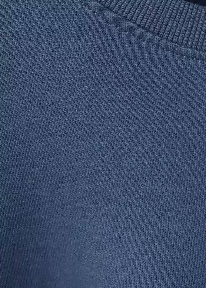 T-Shirt mit Tasche und Nahtdetails T-Shirt mit Tasche und Nahtdetails