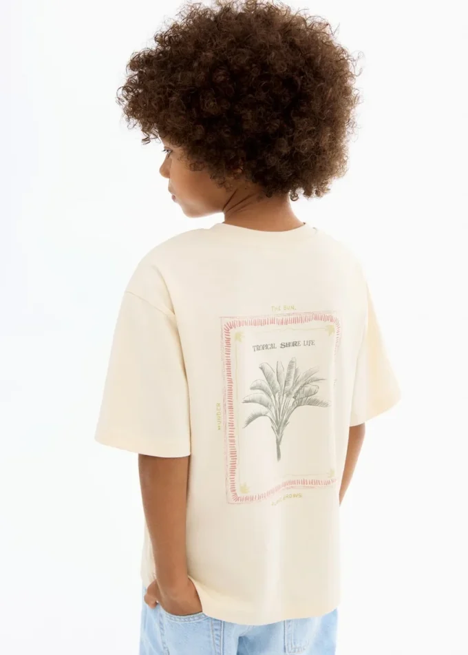 T-Shirt mit tropischem Print