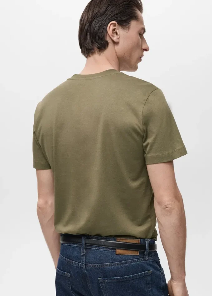 T-Shirt mit V-Ausschnitt