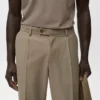 Tapered-Crop-Hose aus Baumwolle Tapered-Crop-Hose aus Baumwolle