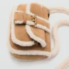Tasche mit Lammfell-Effekt