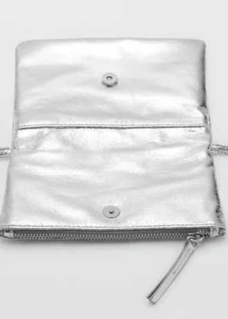 Tasche mit Metallic-Effekt