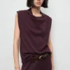Top mit drapiertem Ausschnitt Top mit drapiertem Ausschnitt