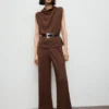 Top mit drapiertem Ausschnitt Top mit drapiertem Ausschnitt
