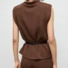 Top mit drapiertem Ausschnitt Top mit drapiertem Ausschnitt
