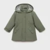 Trenchcoat mit Kapuze Trenchcoat mit Kapuze