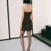 Trägerloses, ausgestelltes Kleid Trägerloses, ausgestelltes Kleid