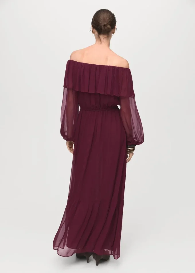 Trägerloses Kleid mit Rüschen