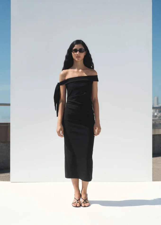 Trägerloses Kleid mit Schleifendetail Trägerloses Kleid mit Schleifendetail