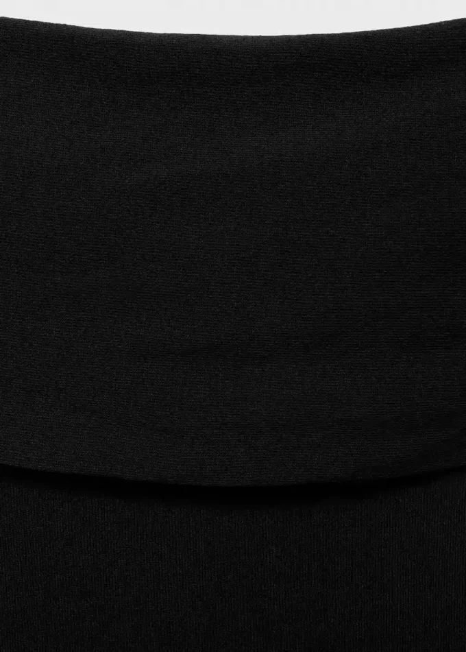 Trägerloses Strickkleid Trägerloses Strickkleid