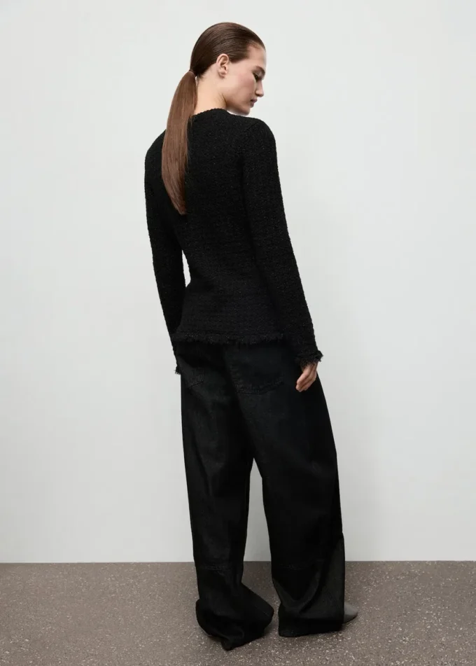 Tweed-Strickjacke mit ausgefransten Kanten Tweed-Strickjacke mit ausgefransten Kanten
