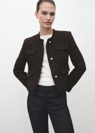 Tweedjacke mit ausgefransten Enden