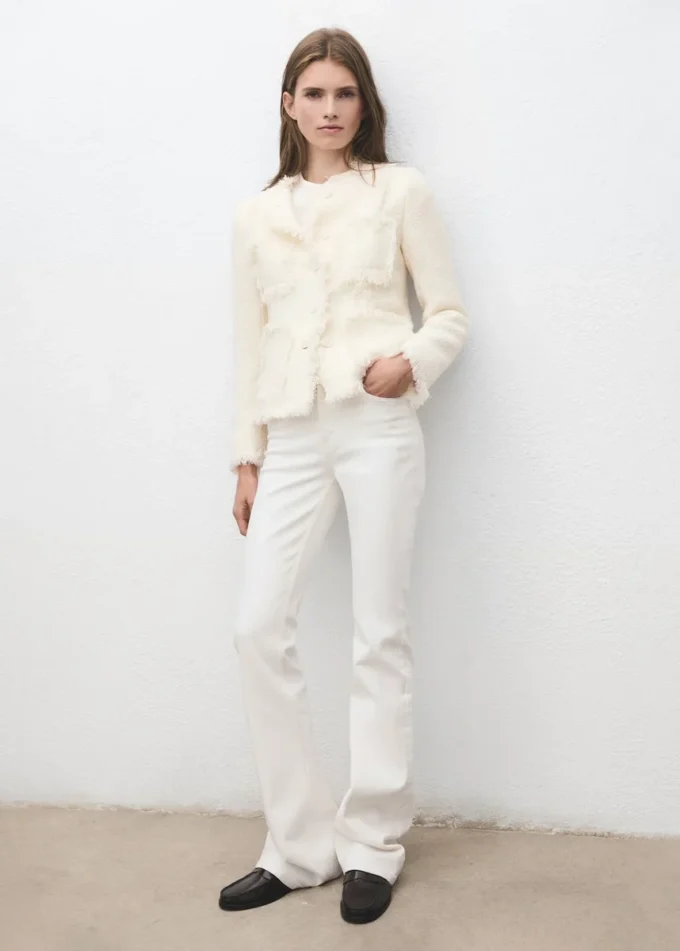 Tweedjacke mit ausgefransten Enden Tweedjacke mit ausgefransten Enden