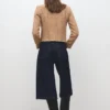 Tweedjacke mit ausgefransten Enden Tweedjacke mit ausgefransten Enden