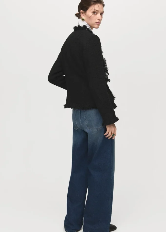 Tweedjacke mit ausgefransten Enden Tweedjacke mit ausgefransten Enden