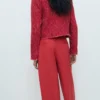 Tweedjacke mit ausgefransten Enden Tweedjacke mit ausgefransten Enden
