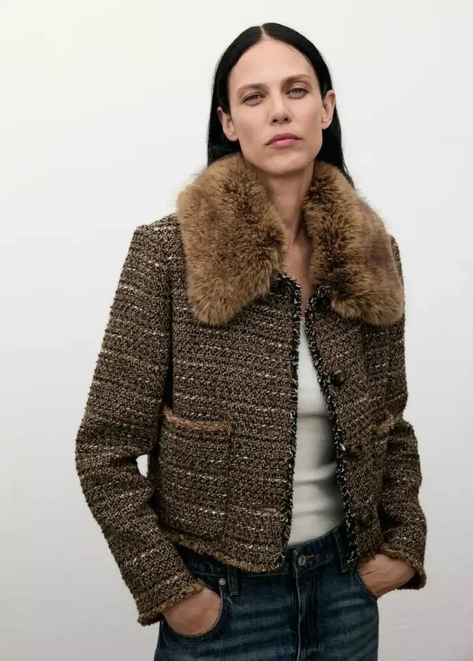 Tweedjacke mit Pelzkragen Tweedjacke mit Pelzkragen