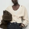V-Ausschnitt-Strickjacke mit Schleifen