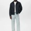 Wasserabweisende Jacke mit Cordkragen Wasserabweisende Jacke mit Cordkragen