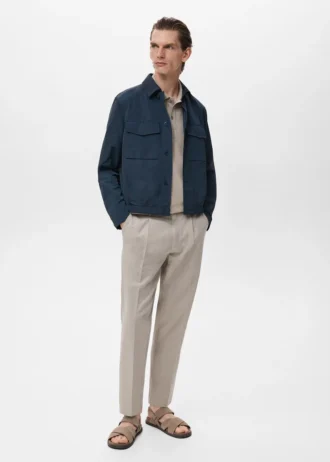 Wasserabweisende Jacke mit Taschen