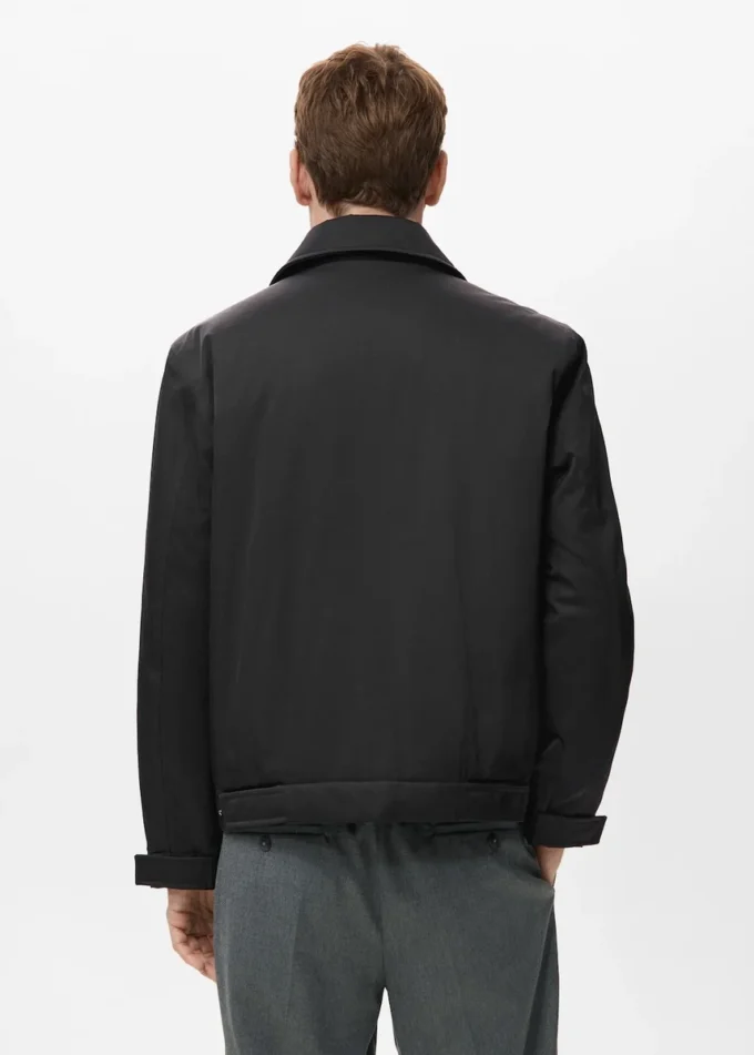 Wasserabweisende Jacke mit Taschen