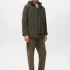Wasserabweisende Kapuzenjacke im Barn-Stil Wasserabweisende Kapuzenjacke im Barn-Stil