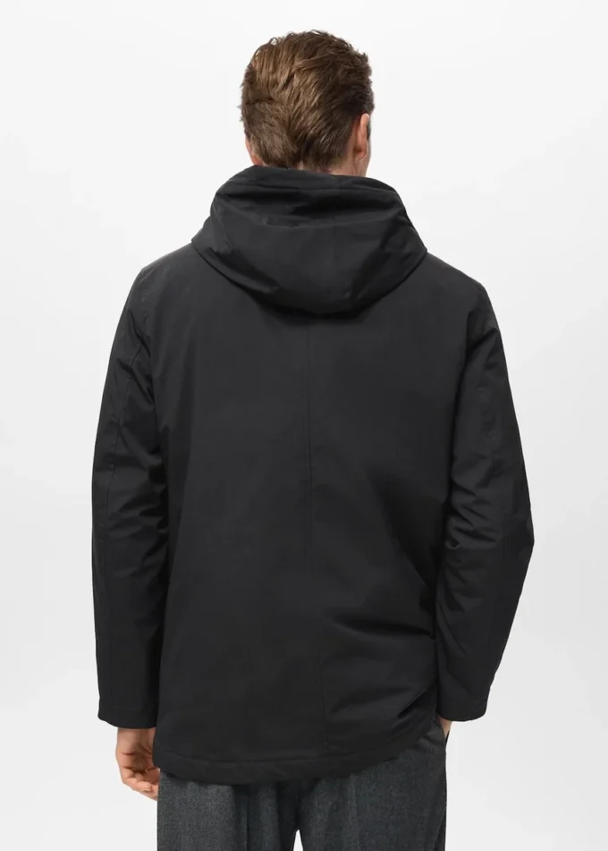Wasserabweisende Kapuzenjacke im Barn-Stil Wasserabweisende Kapuzenjacke im Barn-Stil