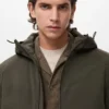 Wasserabweisende Kapuzenjacke im Barn-Stil Wasserabweisende Kapuzenjacke im Barn-Stil