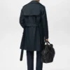 Wasserabweisender Trenchcoat mit Gürtel Wasserabweisender Trenchcoat mit Gürtel
