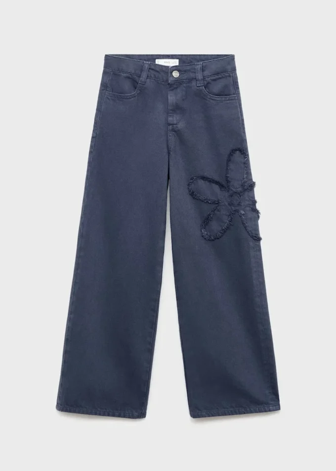 Weite Jeans mit Blumendetail Weite Jeans mit Blumendetail