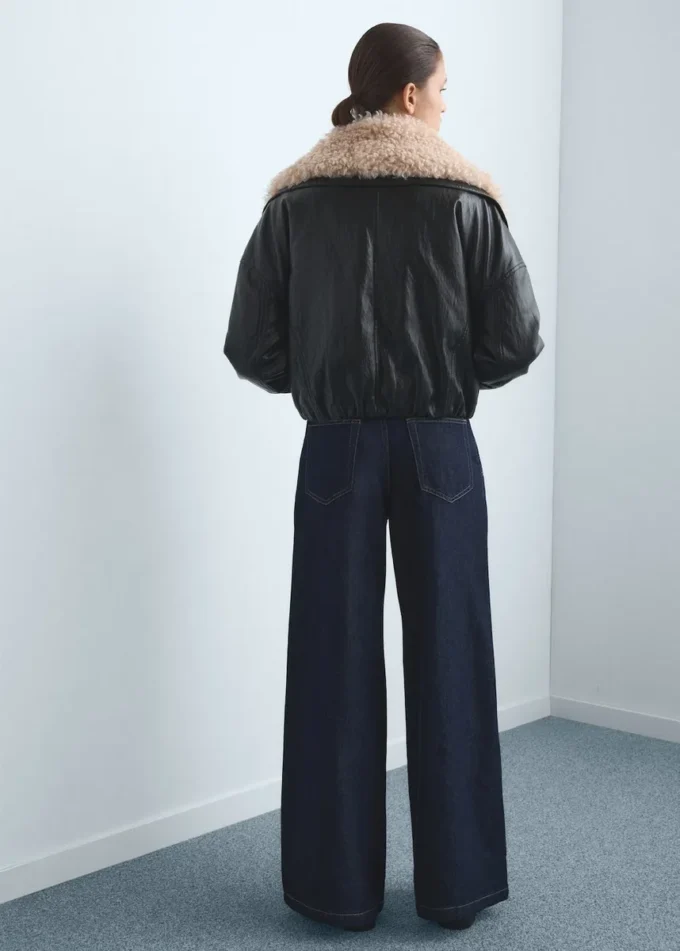 Weite Jeans mit Falten Weite Jeans mit Falten