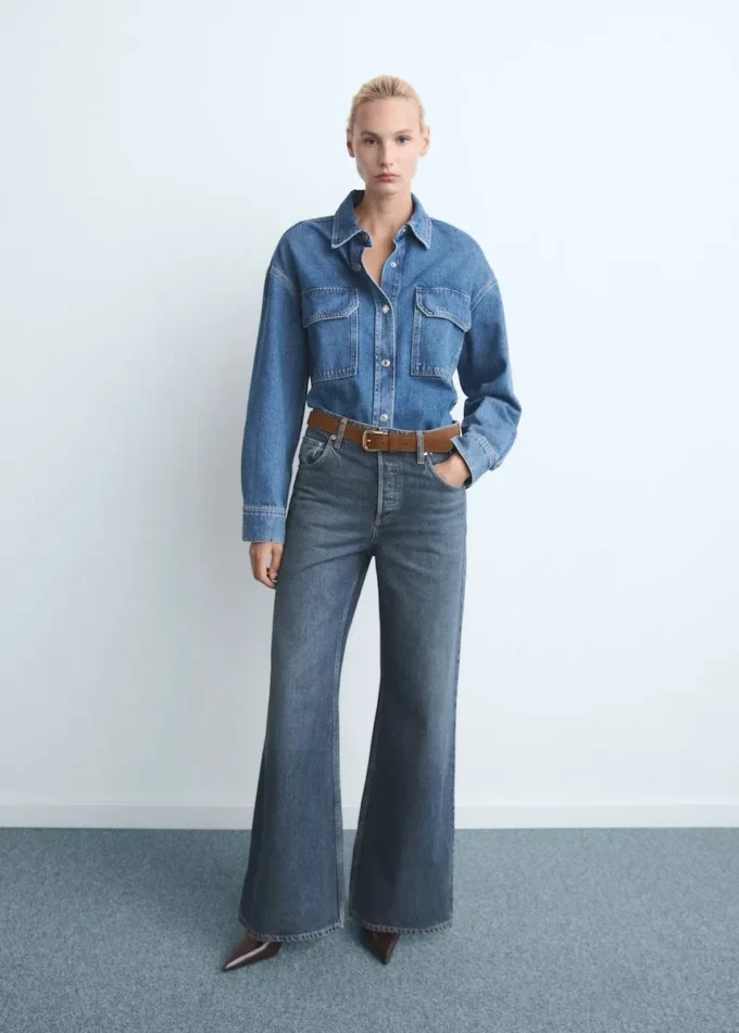 Weite Jeans mit Knöpfen