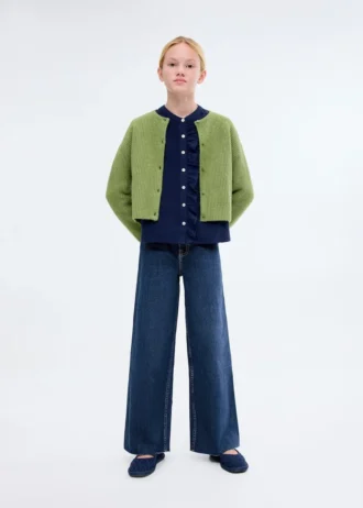 Weite Jeans mit leicht ausgefranstem Saum