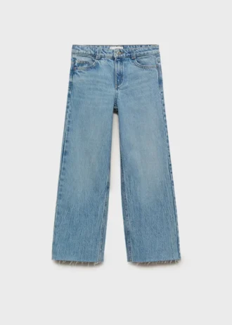 Weite Jeans mit leicht ausgefranstem Saum