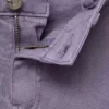 Weite Jeans mit leicht ausgefranstem Saum Weite Jeans mit leicht ausgefranstem Saum