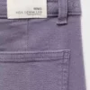 Weite Jeans mit leicht ausgefranstem Saum Weite Jeans mit leicht ausgefranstem Saum