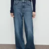 Weite Jeans mit Nieten