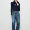 Weite Jeans mit Nieten