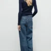 Weite Jeans mit Nieten