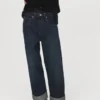 Weite Jeans mit umgeschlagenem Saum