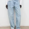 Weite Jeans mit umgeschlagenem Saum Weite Jeans mit umgeschlagenem Saum